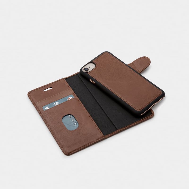 Capa Trunk Wallet iPhone 12/12 Pro - Couro castanho