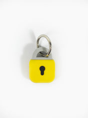 Mojipower Capa AirTag padlock